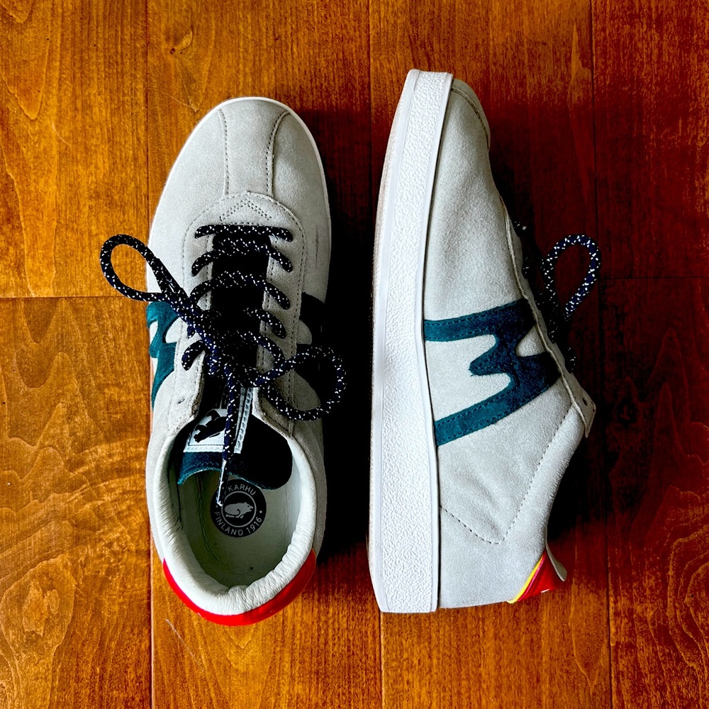 KARHU- Finland Sneakers Size 7.5. Slightly worn